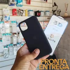 Capinha Case Iphone + Pelicula 3d do Iphone 11 ao 14 Pro Max Aveludada ( Iphone 15 ao 15 Pro Max)