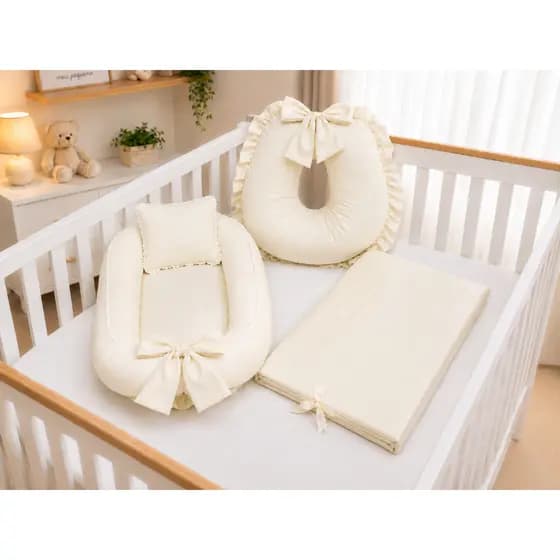 Kit 3 Peças - Ninho Redutor para Bebê, Almofada de Amamentar e Trocador com Capa Impermeável