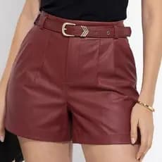 Short Curina com cinto elegante