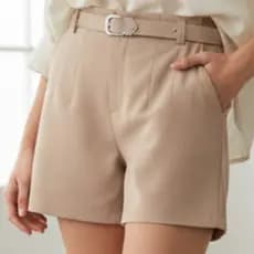 Short Feminino Alfaiataria Cintura Alta com Cinto Elegante