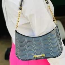 Bolsa Feminina Meia Lua com Alça de Ombro Corrente Candy Color PROMOÇÃO