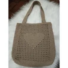 Bolsa de Praia Grande de Crochê Com Estampa de Coração