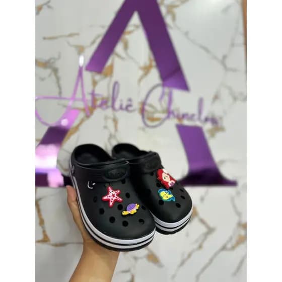Sapato Babuche lindo com alça confoprto antiderrapante casual pequena sereia estilo acomapnha qautro pins