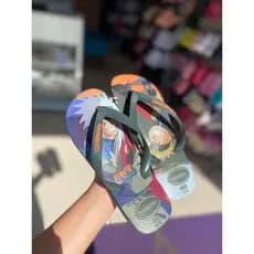 CHINELO COM ESTAMPA DE ANIME ORIGINAL LINDO COMFORTO O DIA TODO