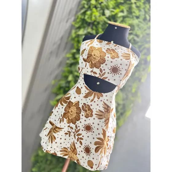 Vestido Macaquinho Feminino Tropical para o Verão Branco com Marrom
