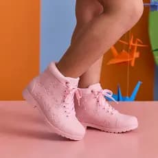 Botinha Infantil Menina Rosa Coturno Juvenil Veludo Sola de Borracha Super resistente e Confortável-