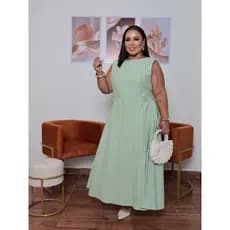 Vestido Plus Size Midi Alfaiataria Elegante com Elastico nas Costas e Fivela Moda Evangélica