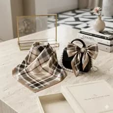 Lenço de Cetim Xadrez Feminino Acessório Chic Estampado para Cabelo Pescoço Bolsa Cropped Lançamento