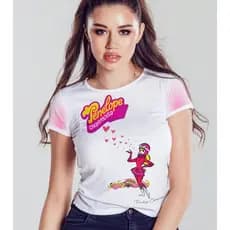 Camiseta Básica Babylook Penelope Charmosa Vintage  - Camisa Desenho / Blusa Corrida Maluca Retro