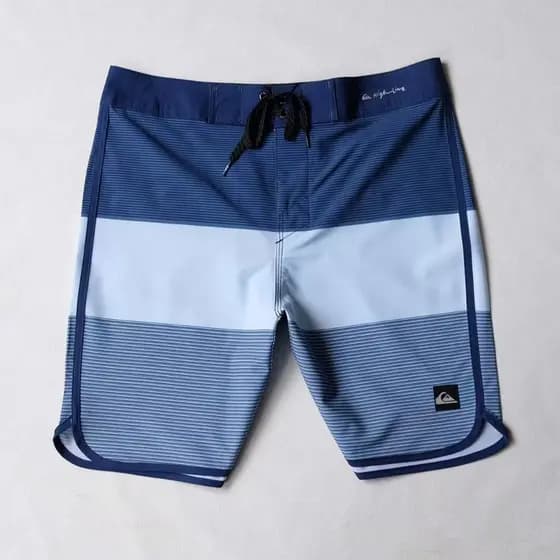 Marca Masculina De Alta Qualidade Com Elasticidade De 4 Vias , Shorts De Praia À Prova D'água , Bermudas , Calças , Seca