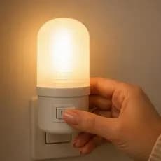 Luminaria de Tomada Led de Parede Luz Noturna Quarto Bebê Escritório Lâmpada Berço