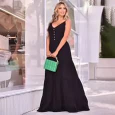 Vestido Longo Feminino com Forro Três Maria com Alcinha Reguláveis e Botões Decorativos