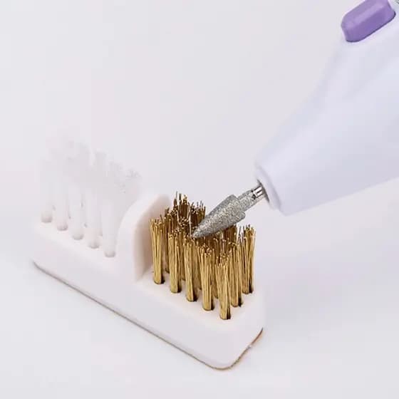 Escovinha de Aço para Limpeza de Broca e Pincéis