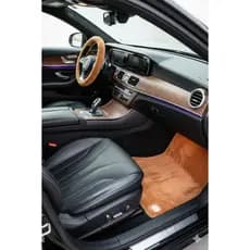 KIT FEMININO DE TAPETE + CAPA DE VOLANTE AUTOMOTIVO DE PELÚCIA UNIVERSAL - BEGE