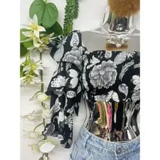 T079Cropped Maria Ciganinha Manga Longa Em Camadas E Babados