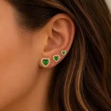 Brinco Trio Coração Cravejado Zircônias Banho Ouro 18k Banho Ródio Feminino Semijoia