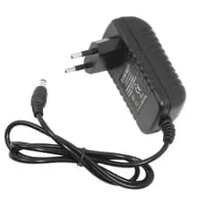 Fonte de Energia 12V 2A P4 – Confiável e Estável para Fita LED e Câmera de Segurança