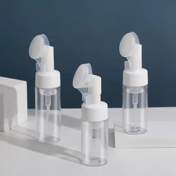 Frasco Pump de Limpeza Facial 150ml com Escova Suave de Silicone, Para Espuma e Sabonete – BZ4046