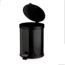 Lixeira Banheiro Pedal 7,5 Litros- Design Elegante, Fácil Limpeza, Pedal Resistente