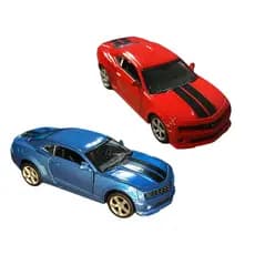 Miniatura de Carro Camaro com Detalhes Realistas e Partes Móveis 13cm
