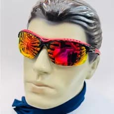 Oculo de sol meio aro,esportivo,modelo oval ,lente espelhada com protecao