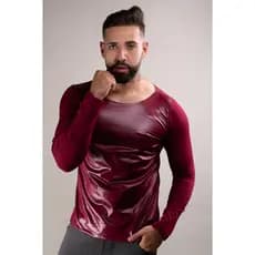 Camiseta Masculina em Cirrê Bordô Gola Canoa Moda Casual Confortável