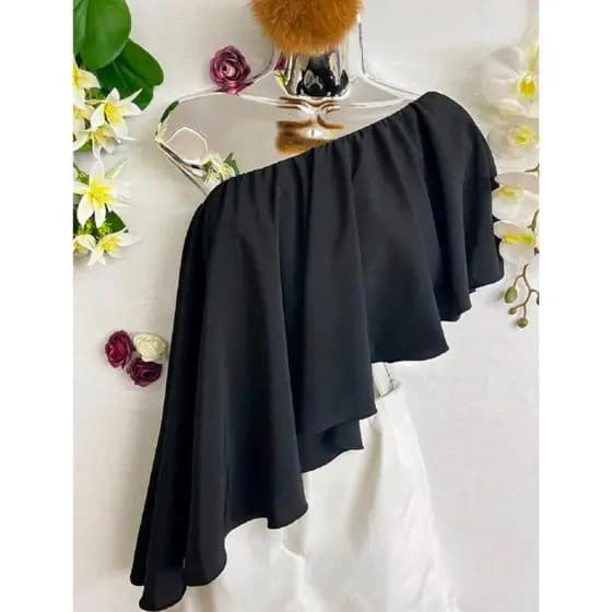 Camisa Sem Gola e Assimétrica Sólida Com Babado Forrado