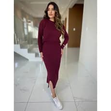 Conjunto Feminino De Tricot Mousse Saia Midi com Fenda  Blusa manga longa Moda Outono/ Inverno Tricô