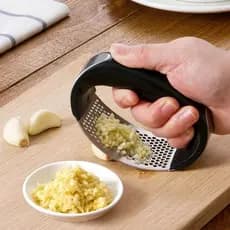 Espremedor Triturador Amassador para Alho Inox Manual Cozinha