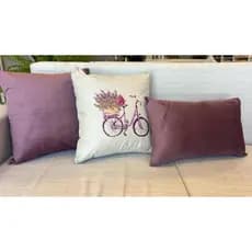 Kit Capa Almofada Decorativa Suede Exclusiva Off White e Lavanda Modern Print Sala ou Quarto Estampa HD 45x45