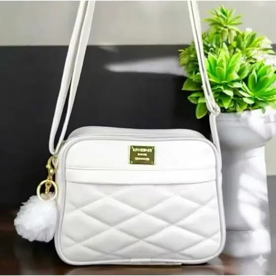 Bolsinha Feminina Pequena Moda Blogueira Com Alça Transversal Com Chaveiro Pompom