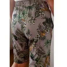 Bermudas mascolino de suplex com elastano Estampa botânica animal