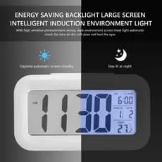 Relógio de Mesa Portátil Digital Despertador Led Lcd Brilha Escuro Pequeno tamanho 9cmx5,5cm