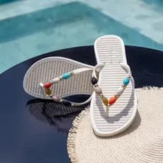 Chinelo Flor de Griffe Rasteira Delicada Sandália Feminina Luxo Dia A Dia Pedras Festa