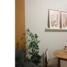 Kit Ate 200 Placa Painel Ripado MDF Revestimento Parede Decorativo 45x11cm Autocolante Várias Quant