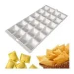 Formas Para Modelar Mini Pasteis e Ravioli Massa 24 Cavas com 1 ou 2 formas.