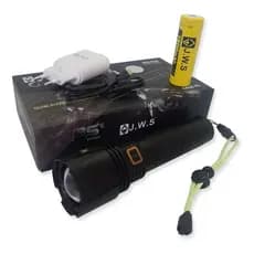 Lanterna Tática JWS WS-628 USB Original Super Potente Alcance Longo Recarregável USB Zoom Ajustável e Resistente IPX6