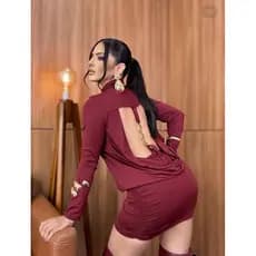 Vestido Femenino Curto Manga  Longa  Gola Alta Con Fivela Nas Costas
