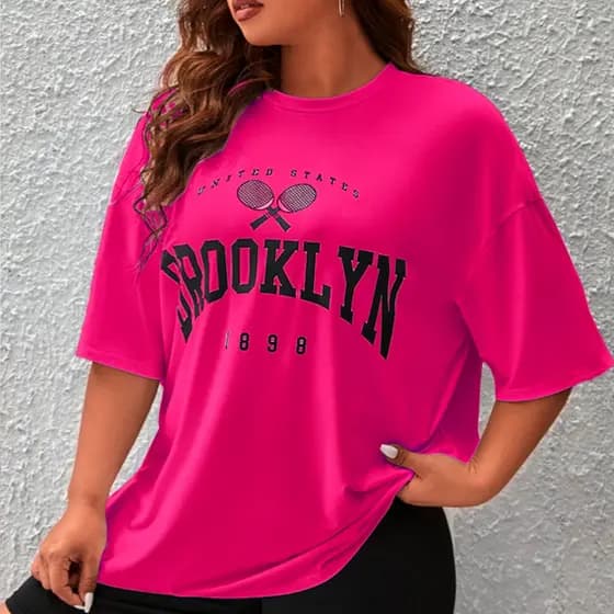 Camiseta 1898 Rosa Choque  Manga 3/4 Gola redonda Garota  Longo Life Style T-Shirt Longline Estampa