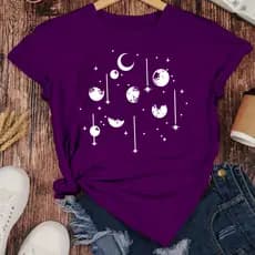 Camiseta Oversized Feminina Academia Plus Size Estampa Desenho Céu Lua Estrelinhas Universo Astrolo