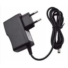 Fonte de Energia Alimentação Bivolt 5V 2A Plug P4 TV Box Roteadores