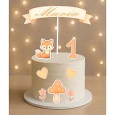 TOPPER  TOPO DE BOLO RAPOSINHA MENINA, TEMA MÊSVERSÁRIO, ANIVERSÁRIO. PERSONALIZADO  . TEMA  CHEIO DE AMOR.