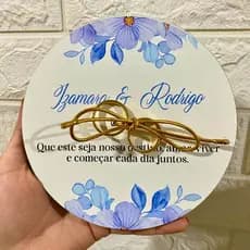 Porta Aliança Azul Serenity Personalizado com Nomes para Casamento - MDF com Suporte e Fita