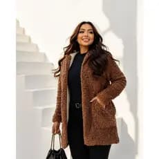 Casaco Peludinho Forrado Blusa de Frio com Capuz e Bolso Teddy