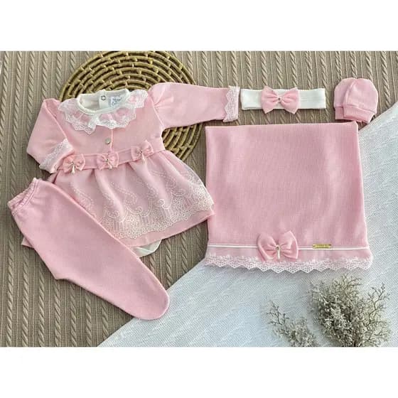 Saída de Maternidade RN  6 Peças em Malha Tricô Macio Vestido, Body, Manta, Luvas e Culote