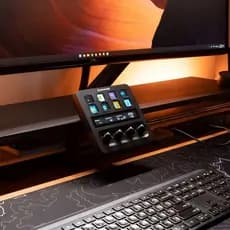 Suporte Stream Deck Plus para Stand de Monitor | Fixação Firme, Design Minimalista e Prático