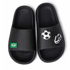 CHINELO NUVEM MENINO FUTEBOL BRASIL COPA BOLA  CHUTEIRA