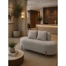 Sofa Feijão Tecido Boucle  Pé de Ferro Para Hotel 115 Cm Visammer