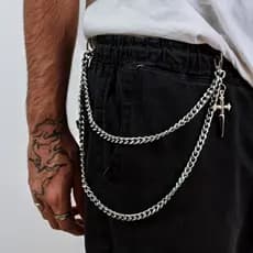 Corrente Dupla Calça Cruz Grumet Alternativa Punk Dark Gótico Acessório Saia Metal Crucifixo Espada