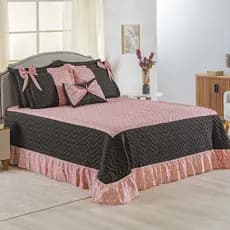 Cobre Leito Bruna Kit 7 Peças com Almofada + Porta-Travesseiros com Laço – Elegância e Conforto para o Quarto
